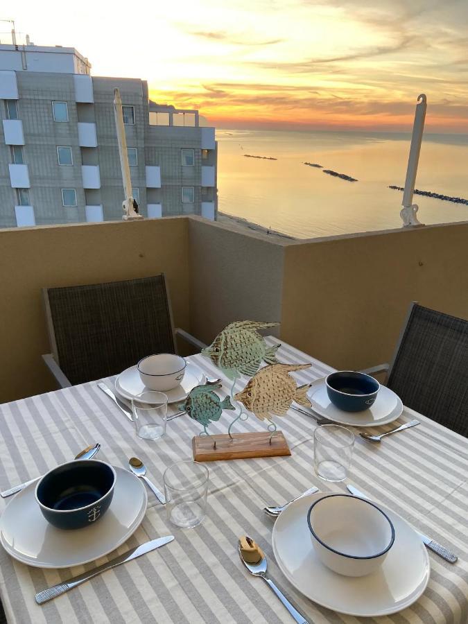 페자로 Tramonto In Baia 아파트 외부 사진