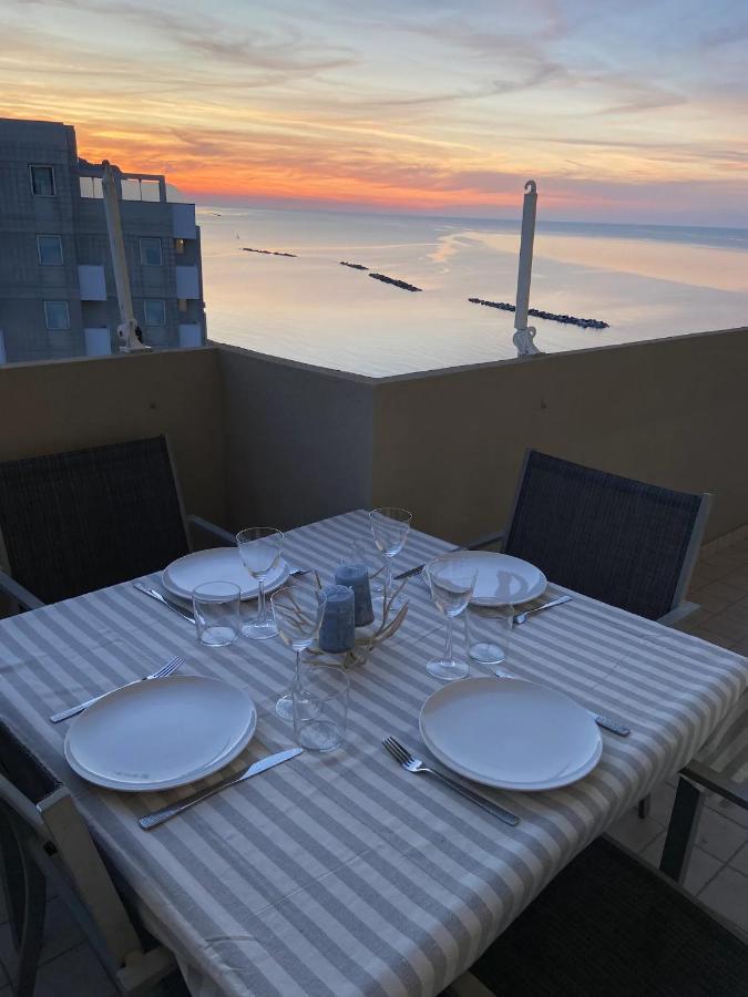 페자로 Tramonto In Baia 아파트 외부 사진